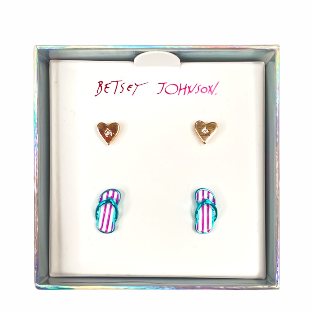 Betsey Johnson Flip Flops & Heart Earrings,White